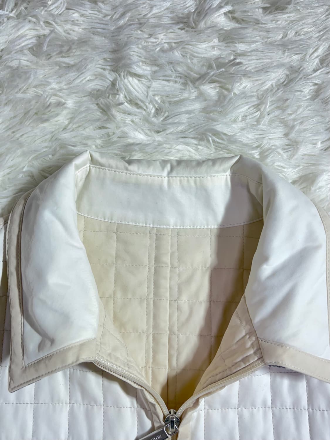 버버리 정품 투웨이 화이트 퀼팅 자켓  상품이미지5