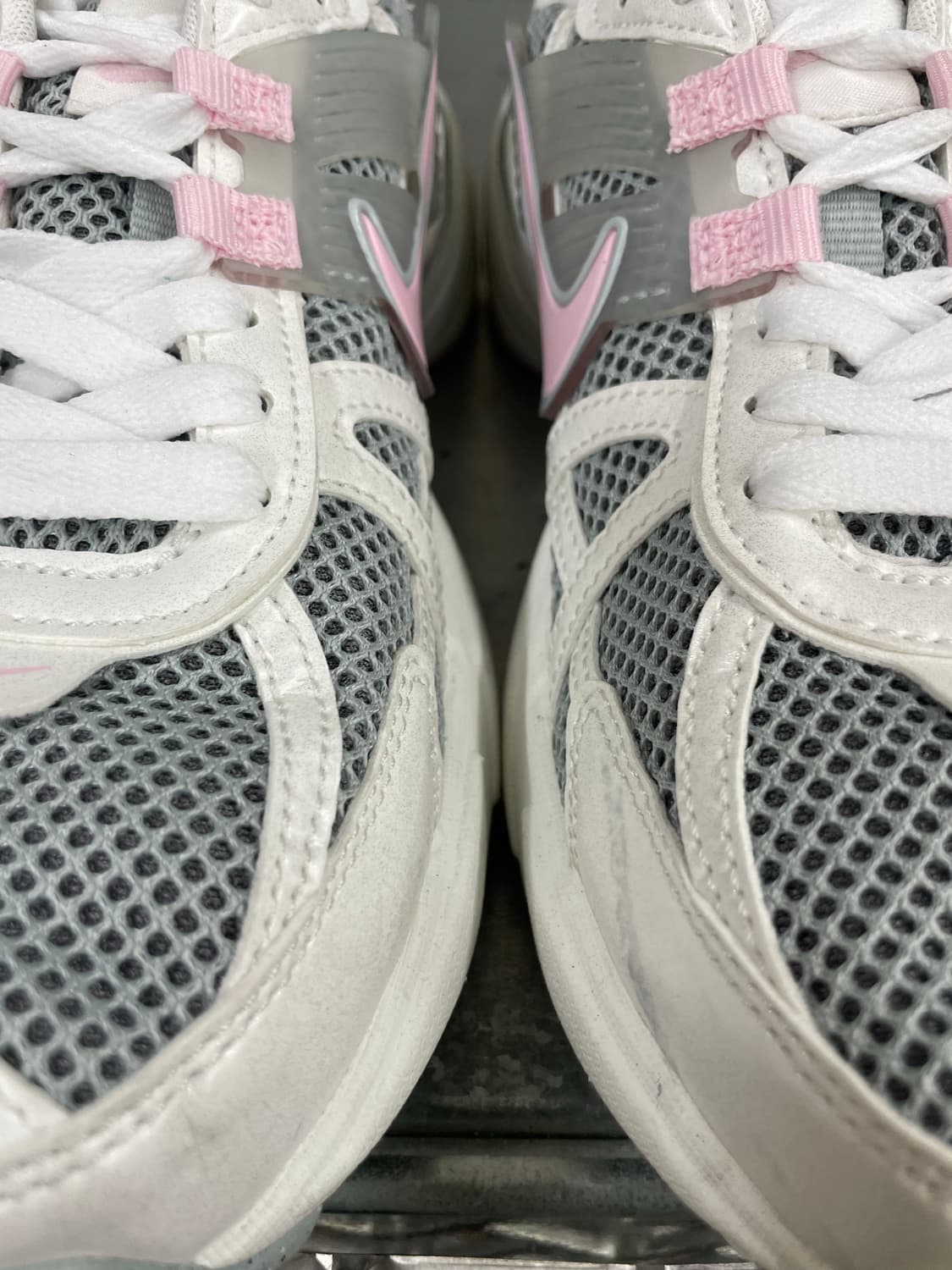 나이키 V2K 메탈릭 화이트 핑크 240 상품이미지8