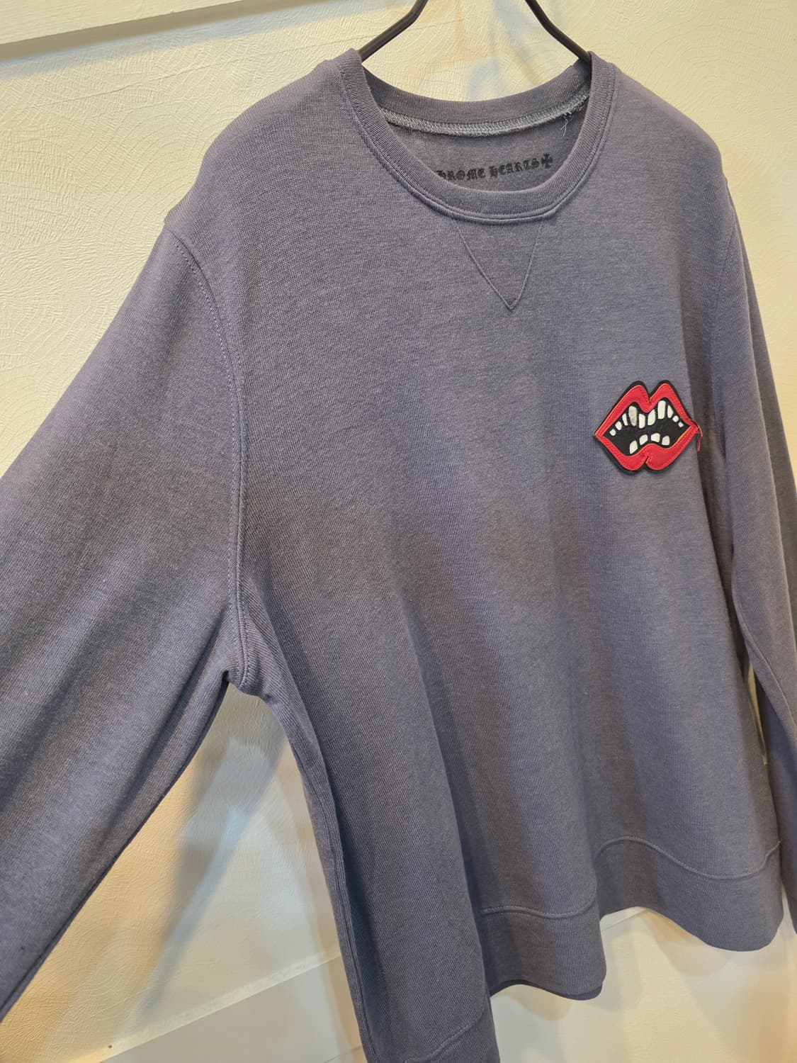 크롬하츠 매티보이 마우스 패치 스웨트셔츠 상품이미지3