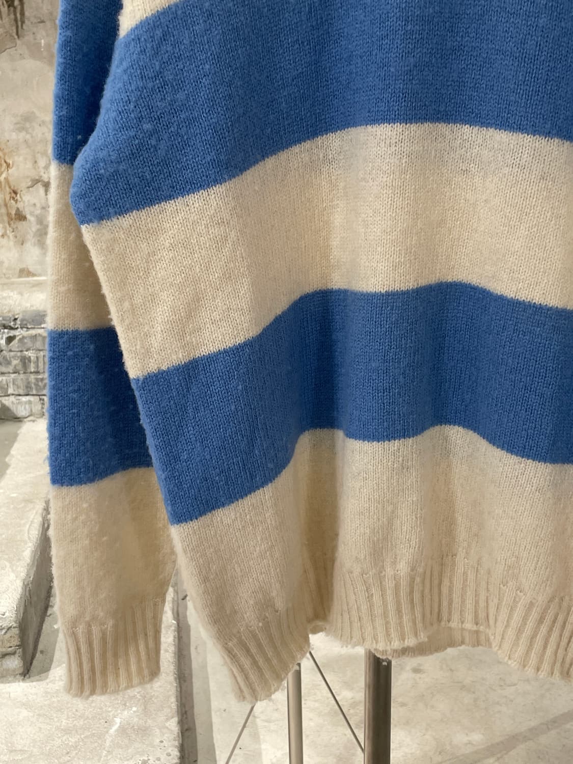 하울린 쉐기 베어 도플러 청키 스트라이프 니트 상품이미지4