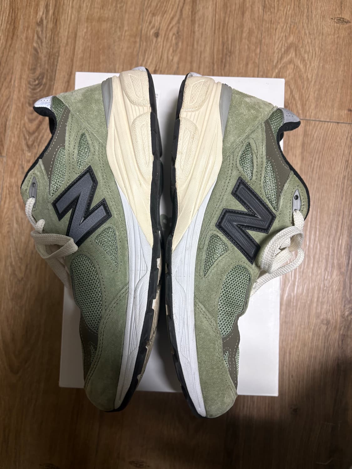 뉴발란스 iii자운드 990v3 올리브 290 상품이미지3