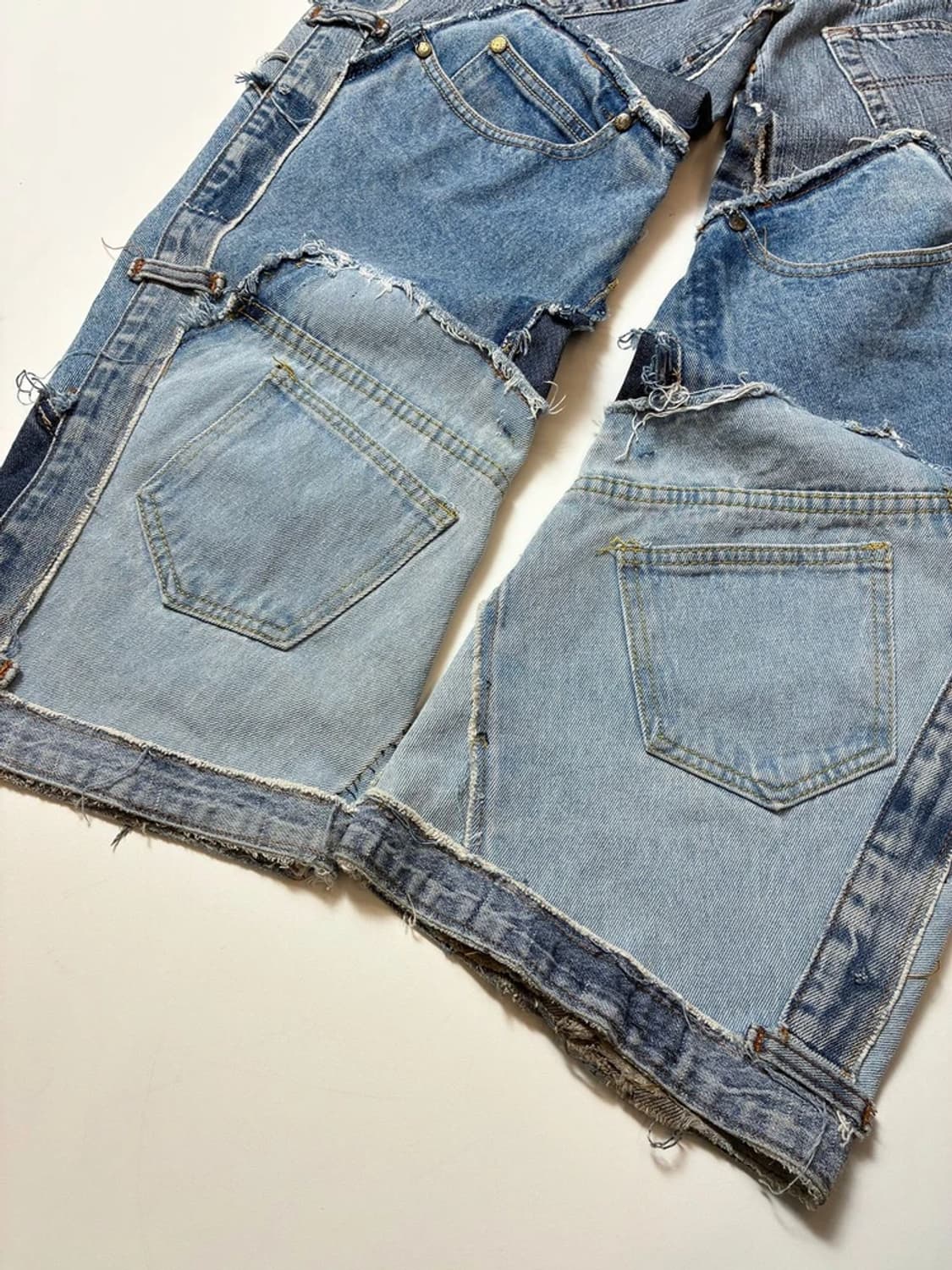 리바이스 559 릴렉스드 커스텀 멀티 포켓 락시크 데님 팬츠 PN8495 상품이미지4