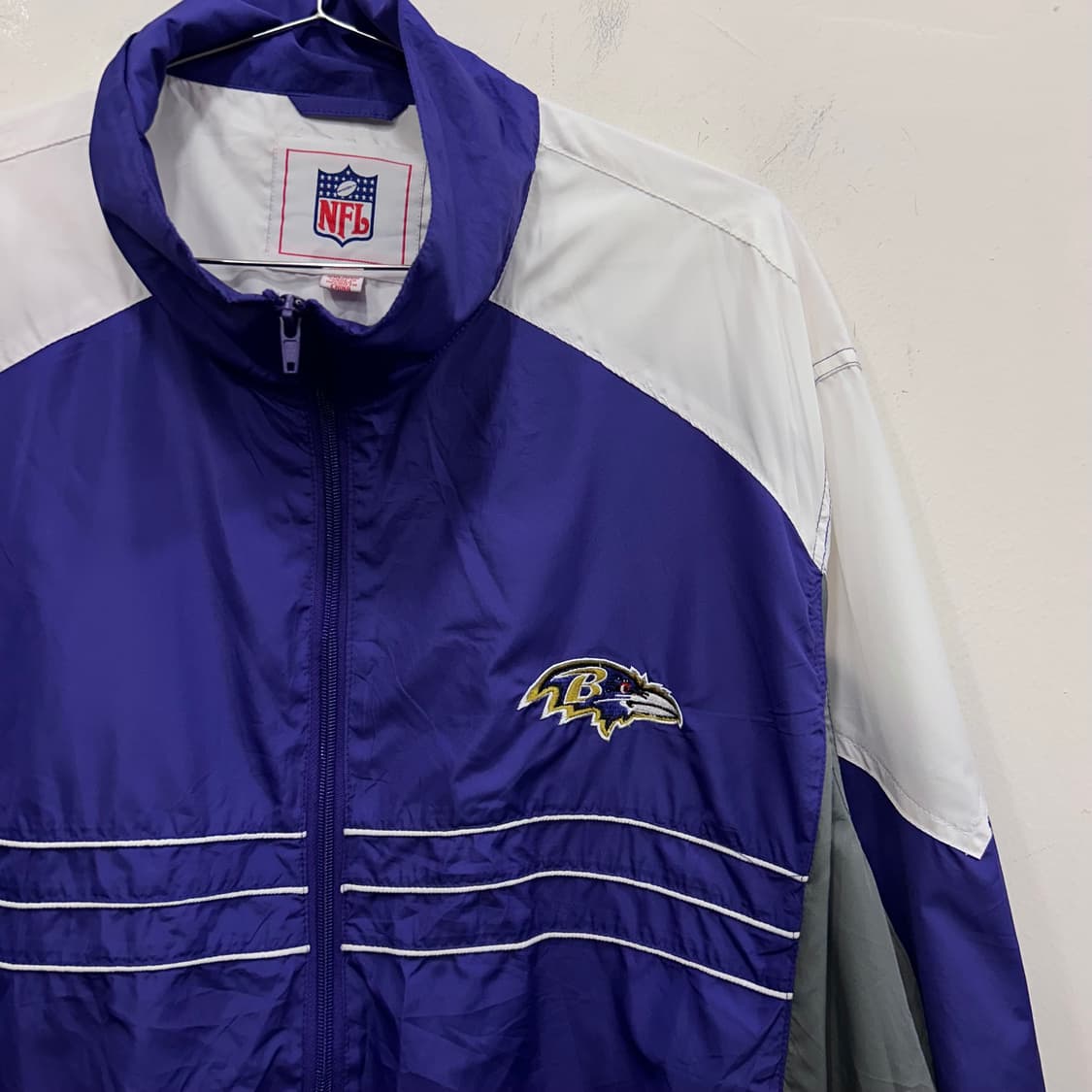 NFL 볼티모어 레이븐즈 배색 오버핏 경량 바람막이 상품이미지1