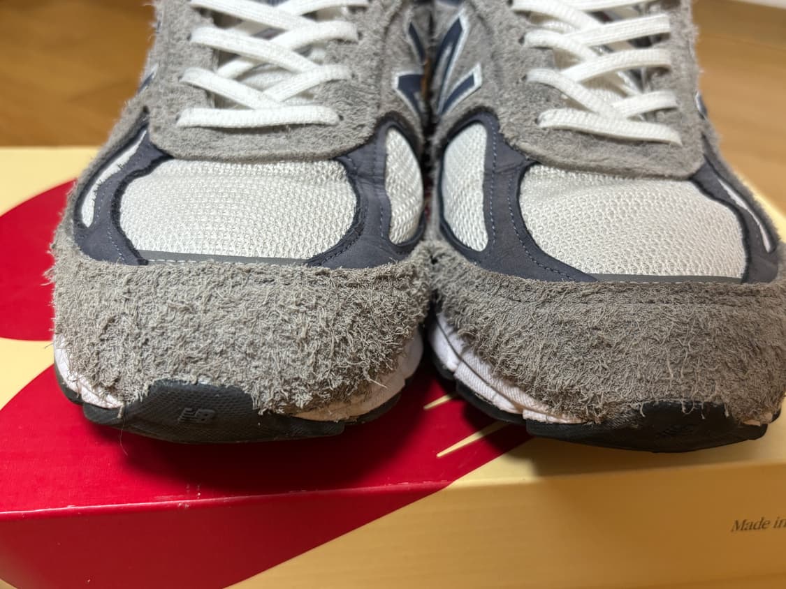 [260] 뉴발란스 990V4 그레이 상품이미지4