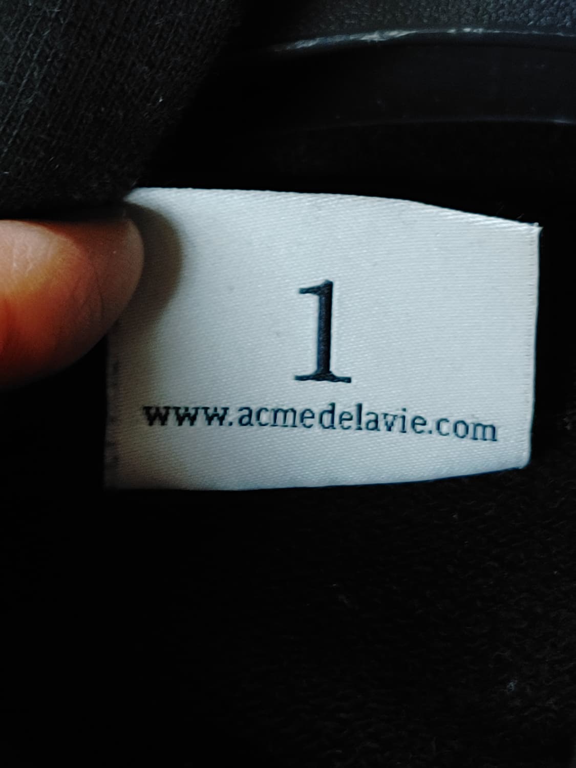 아크메드라비 눈감은 비니아이 후드티 상품이미지10