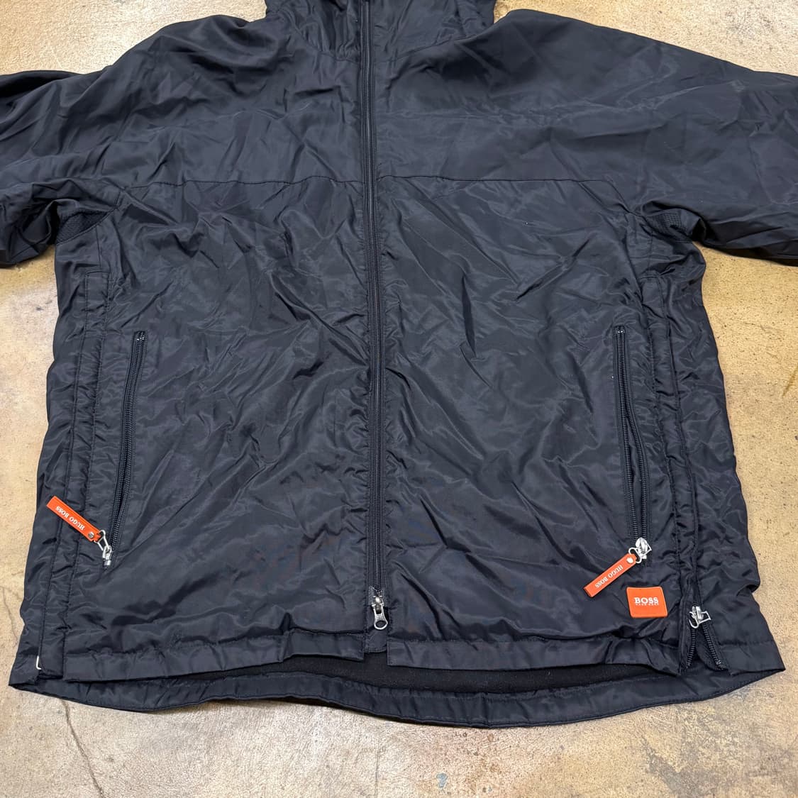 [정품] 휴고 보스 블랙 후드 바람막이 점퍼 b18 상품이미지3
