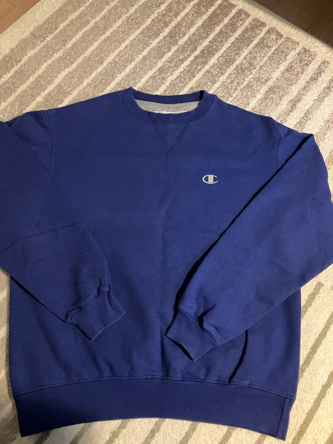 [2장가격] 아이앱스튜디오 맨투맨 L , 챔피온맨투맨 M 상품이미지4