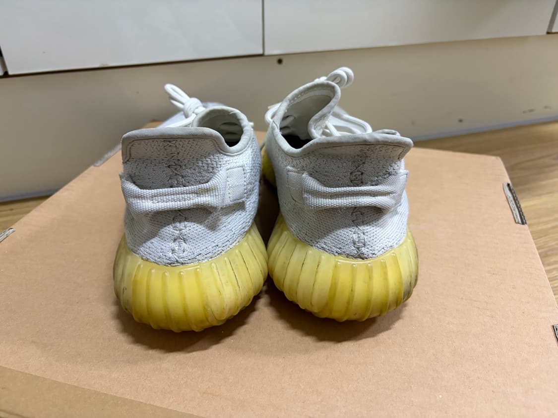 아디다스 이지부스트 트리플 화이트 상품이미지1