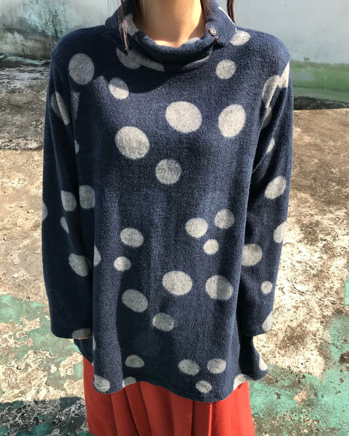 도트 네이비 터틀넥 원피스  상품이미지2