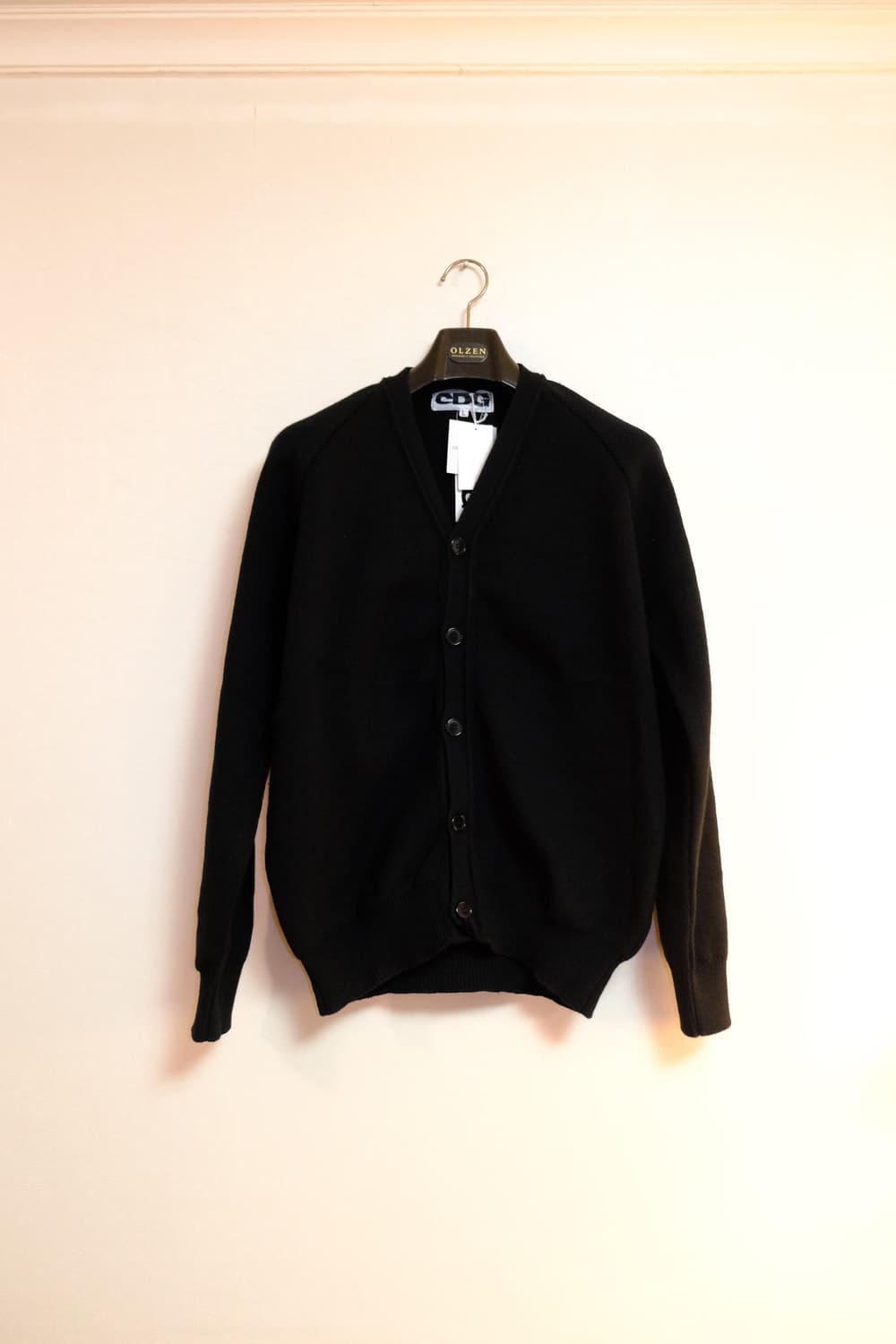 CDG v-neck cardigan / 꼼데가르송 브이넥 스쿨 가디건 상품이미지1