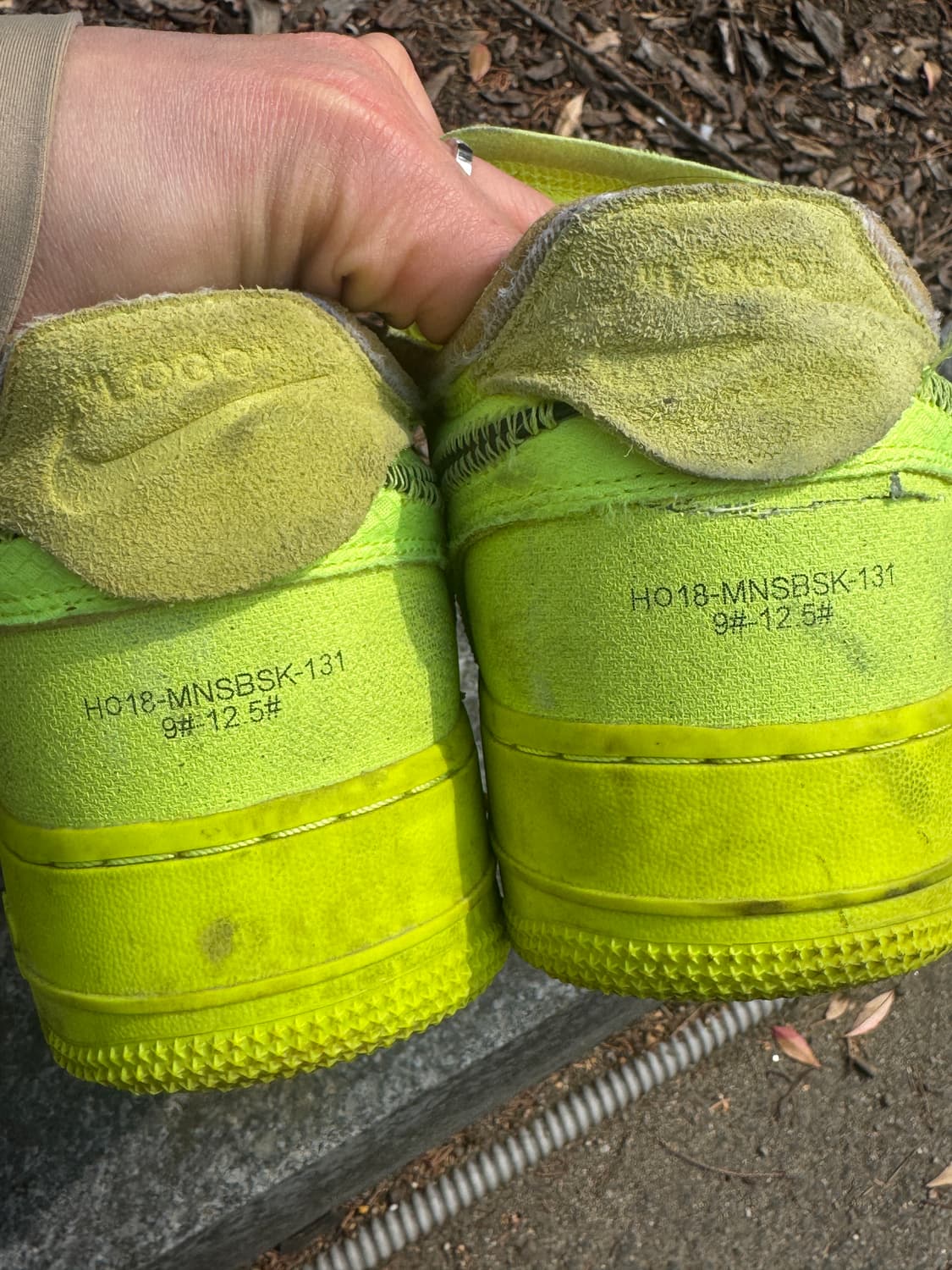 나이키  x 오프화이트 에어포스1 로우 볼트 상품이미지5