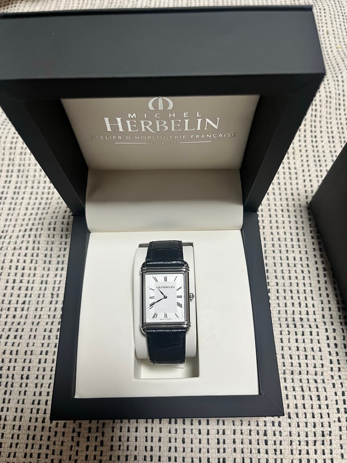 미쉘에블랑 시계 판매합니다. 상품이미지2