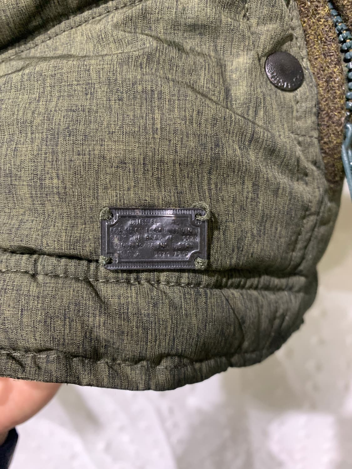 디젤 패딩 L 상품이미지5