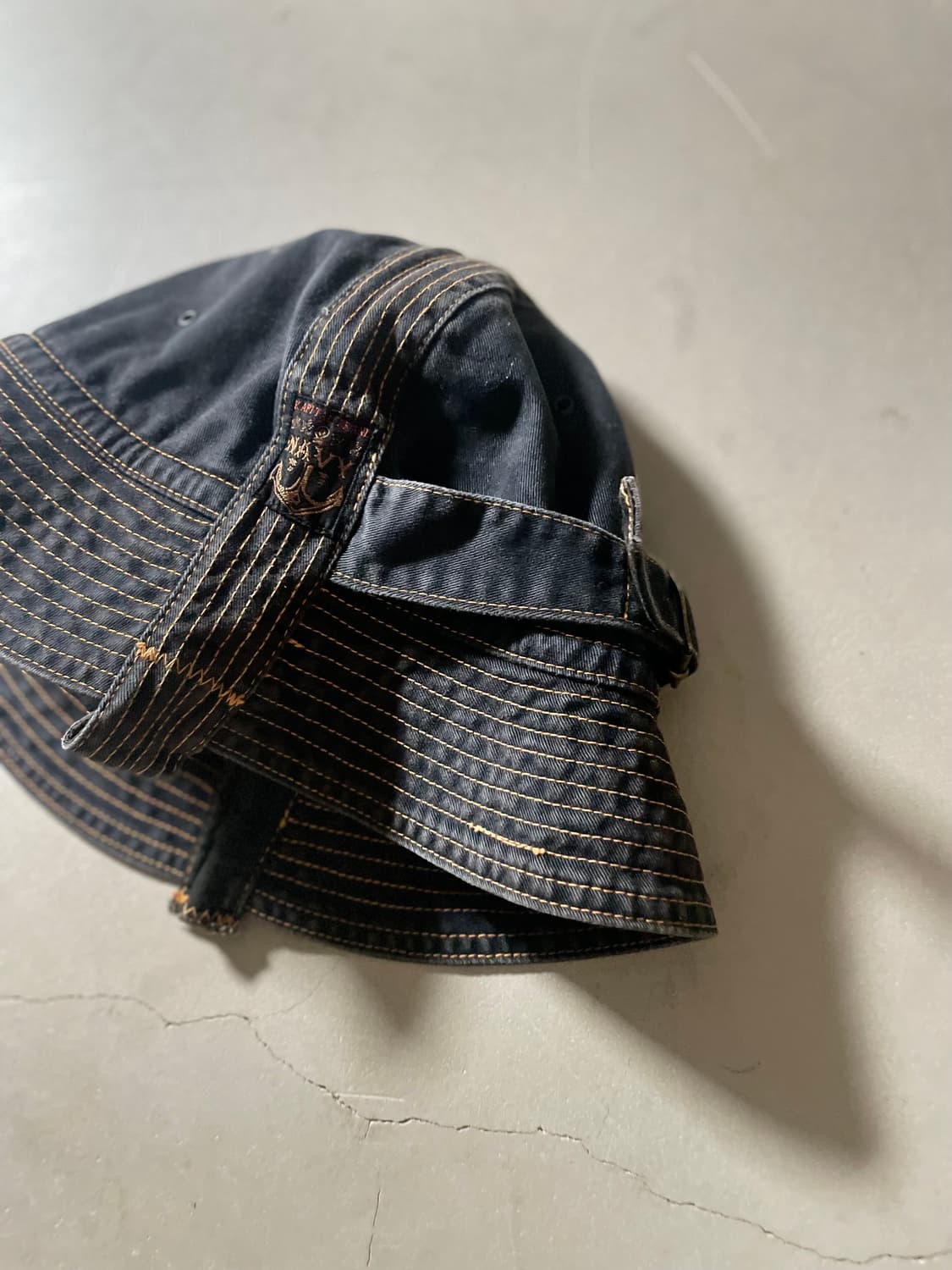 캐피탈 Bucket Hat 상품이미지4