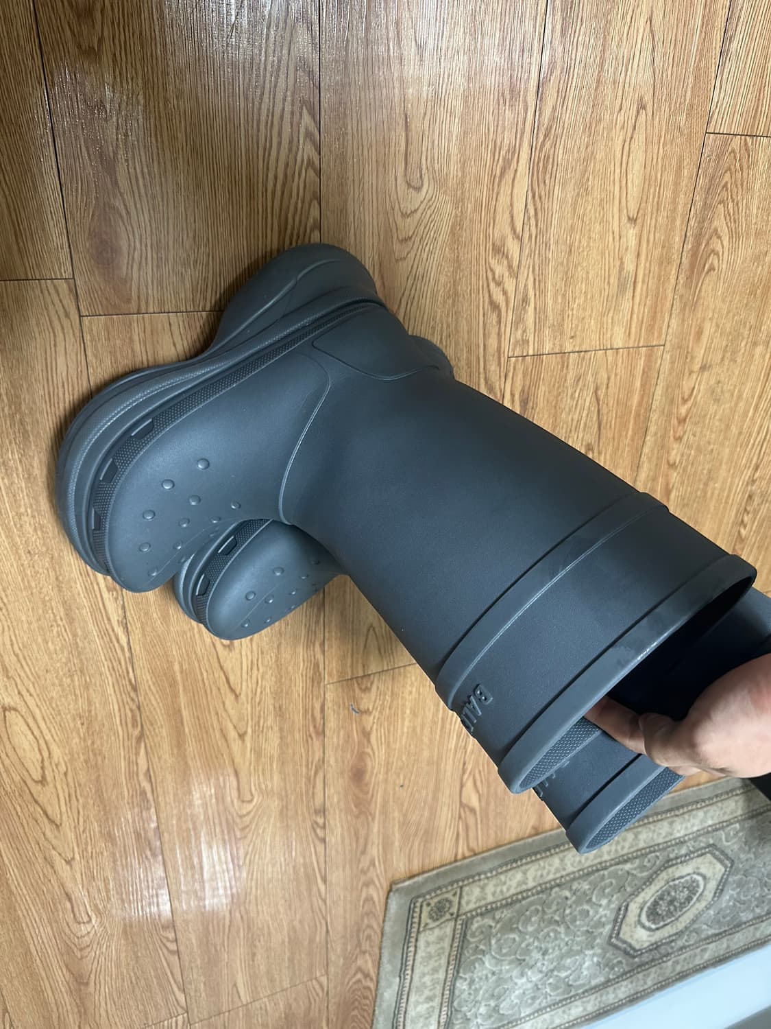 발렌시아가 크록스 43 상품이미지4