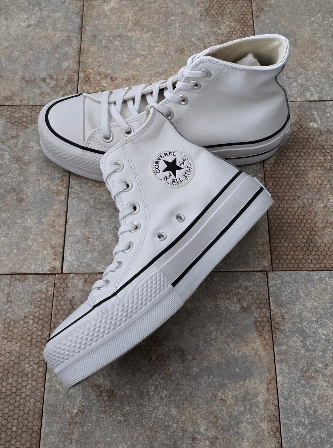 (220)컨버스 척테일러 올스타 리프트 레더 하이 상품이미지5