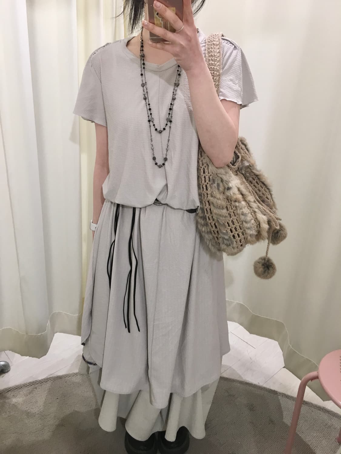 숄더 트위스트 포인트 원피스 상품이미지4