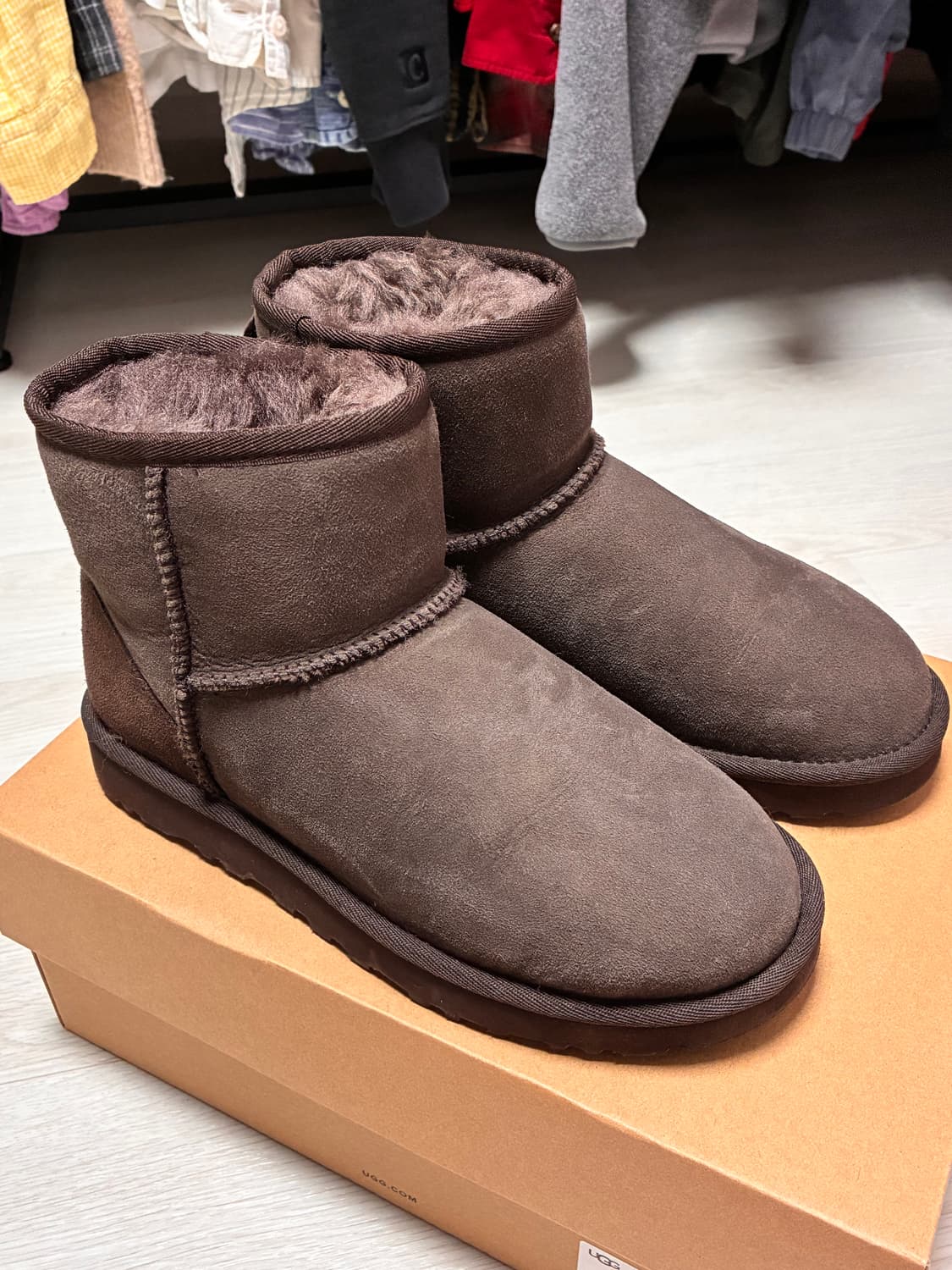 [UGG] 어그 클래식미니  II (230mm) 상품이미지4