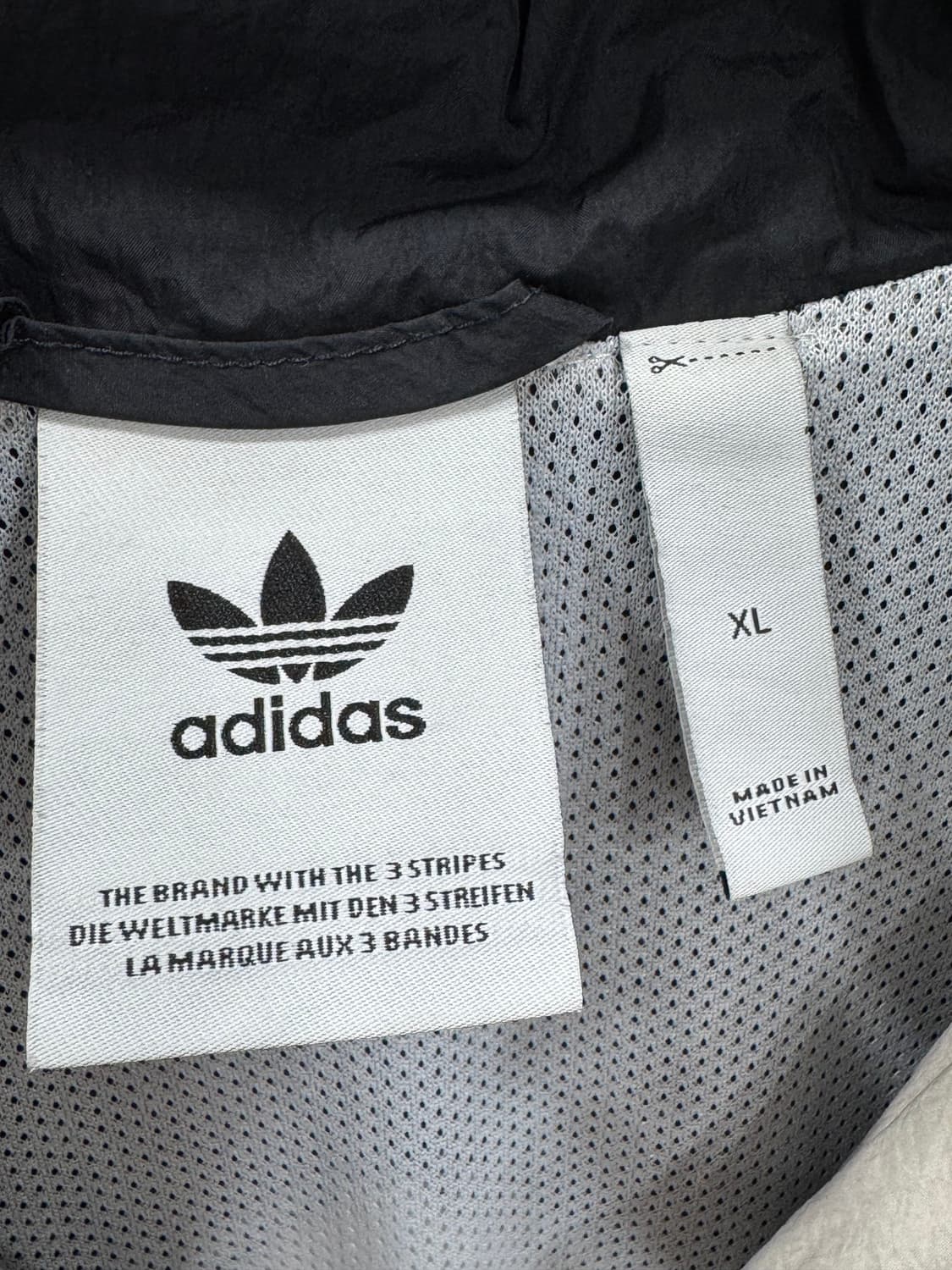 아디다스 빅 트레포일 트랙탑 바람막이 XL 상품이미지3