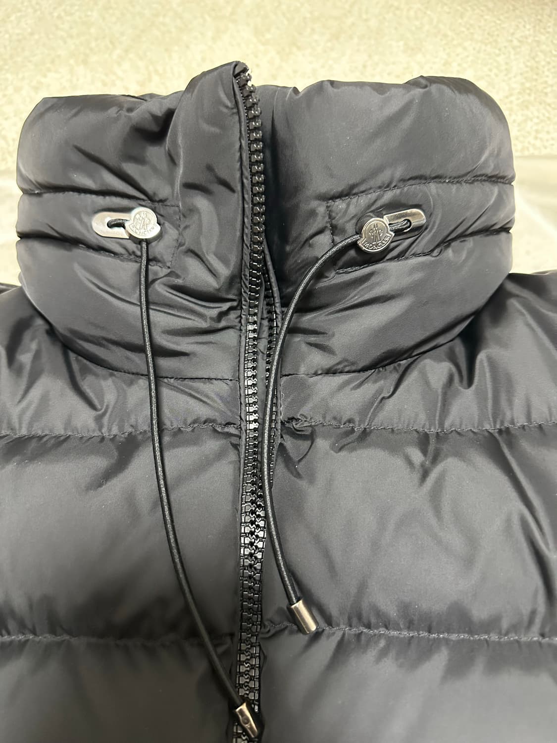 (정품)몽클레어 마르케 패딩 0사이즈 블랙 상품이미지3