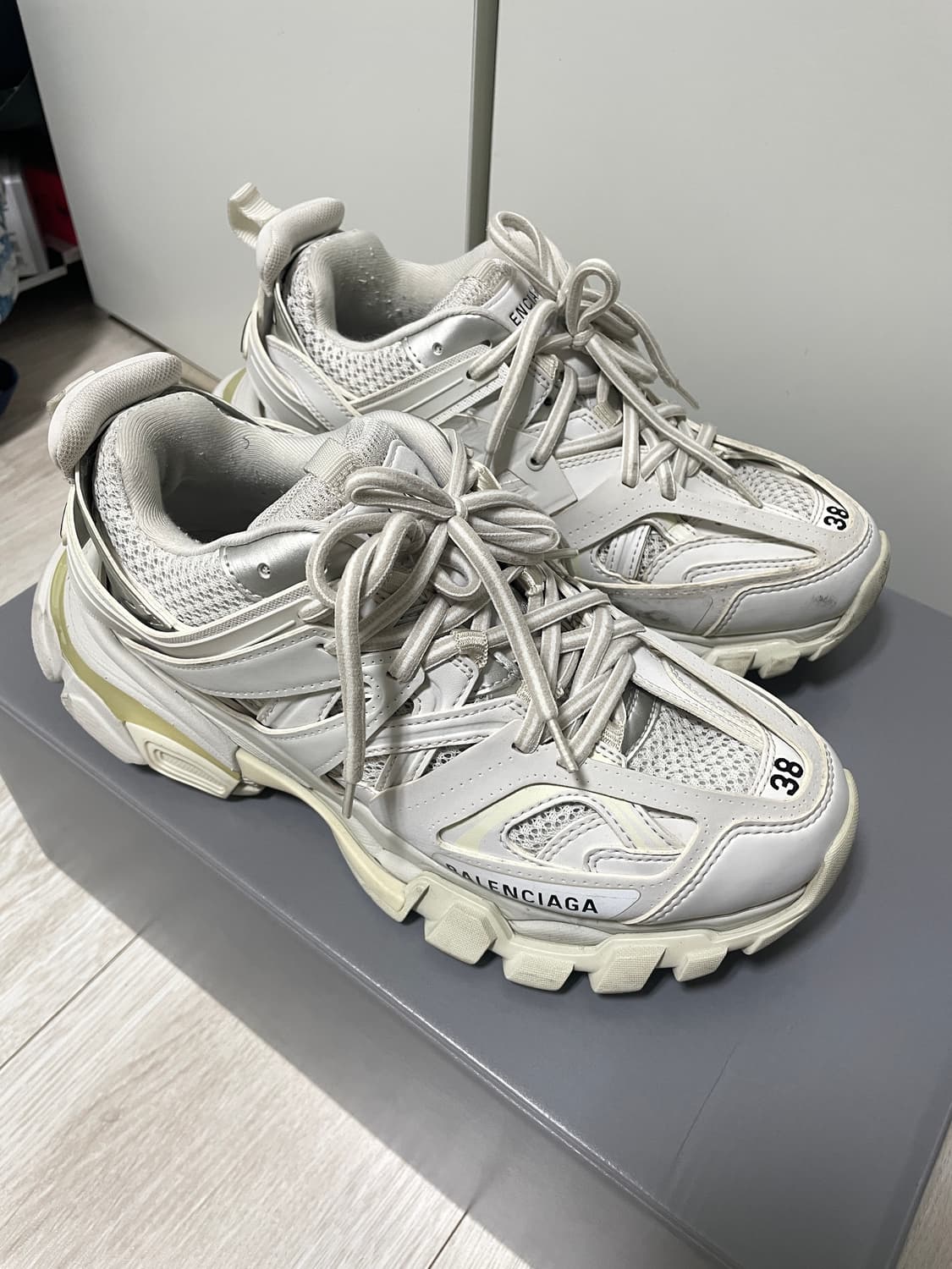 발렌시아가 트랙슈즈 38 상품이미지1