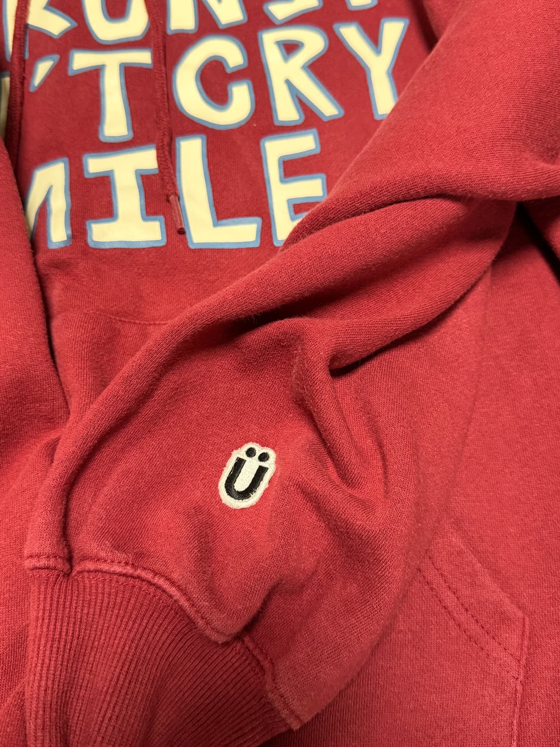 이스트쿤스트 돈 크라이 후드티 버건디 상품이미지4