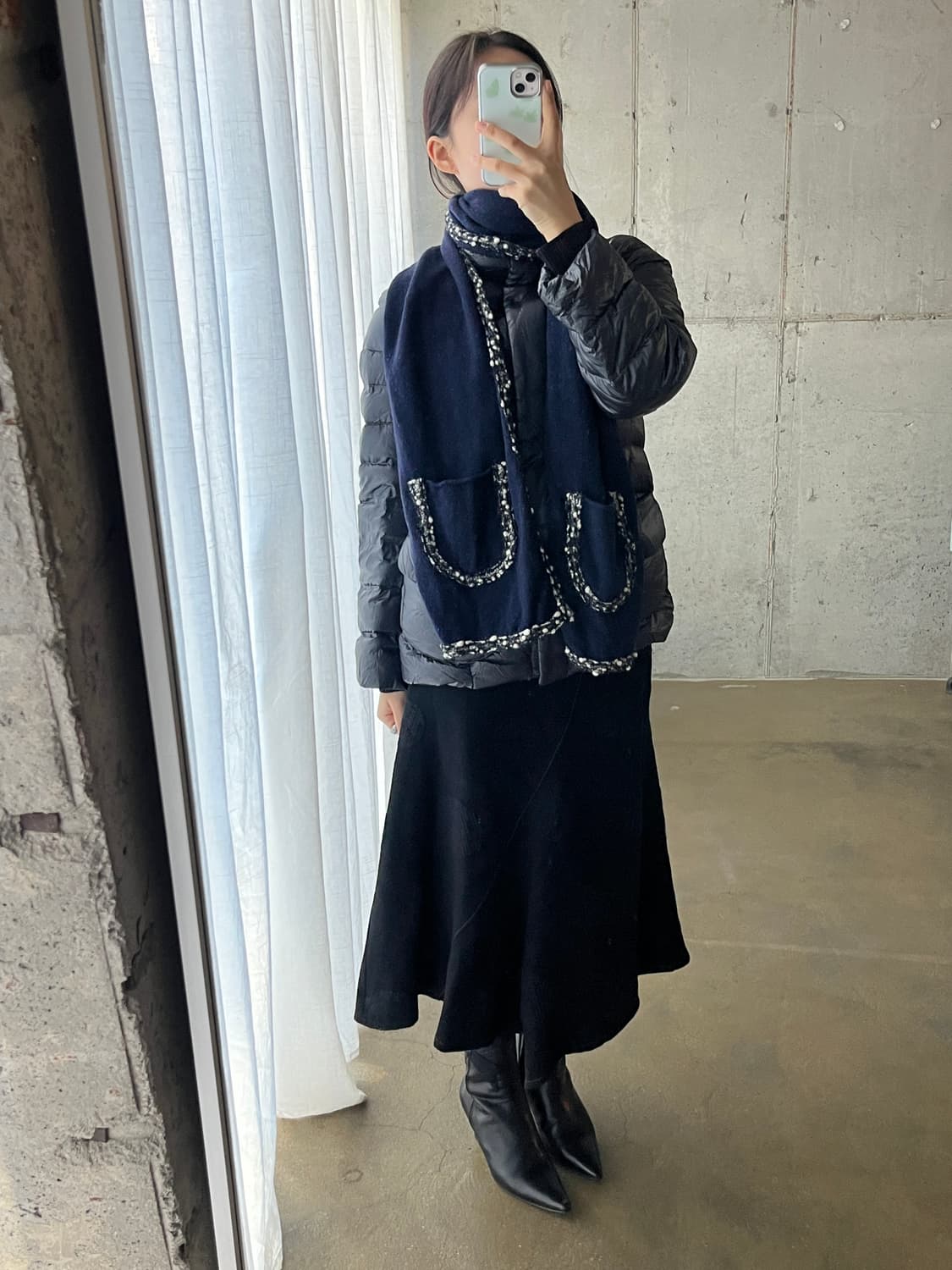 See by Chloe 씨바이끌로에 더블 포켓 머플러 네이비 상품이미지2