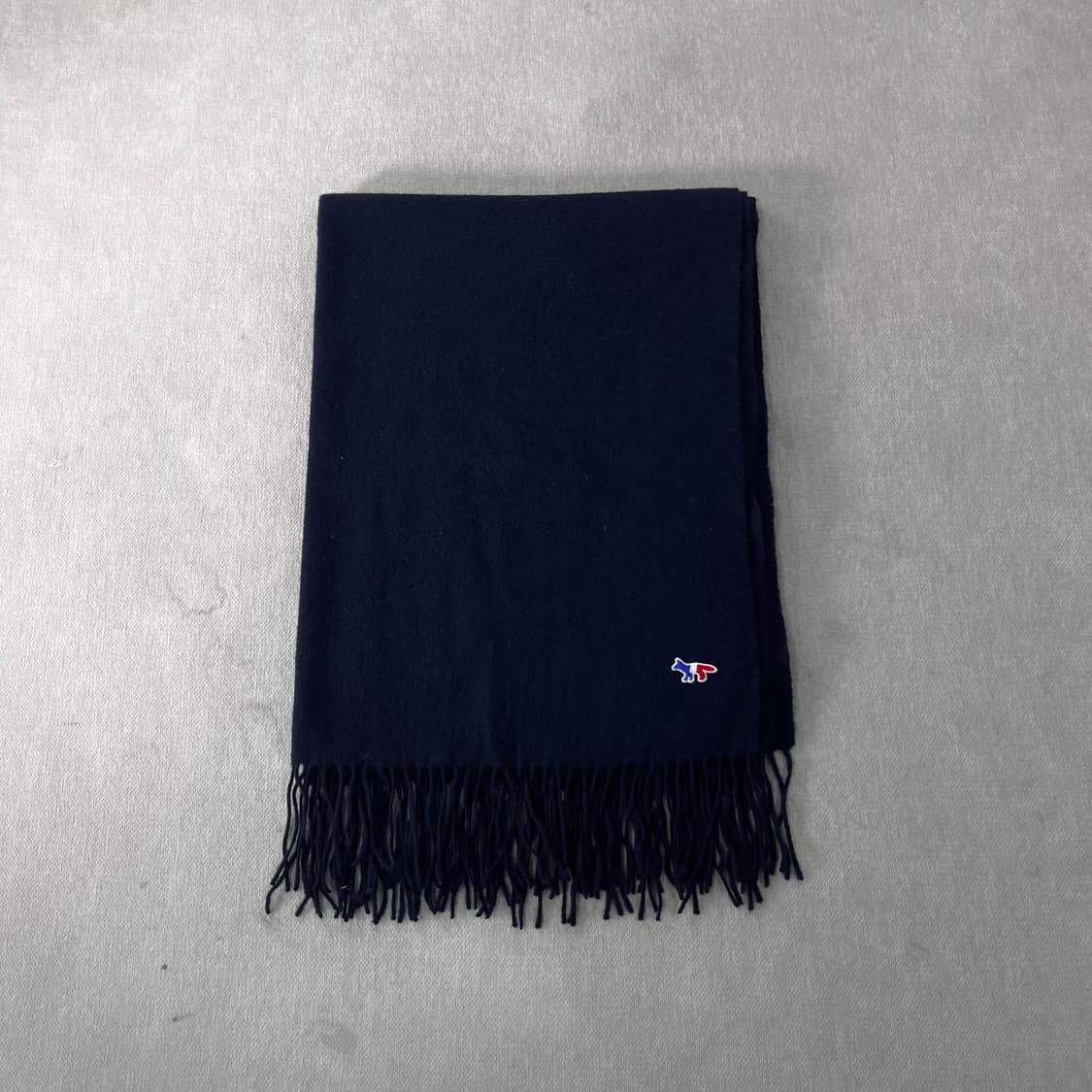 메종키츠네 울 폭스 네이비 머플러  상품이미지2