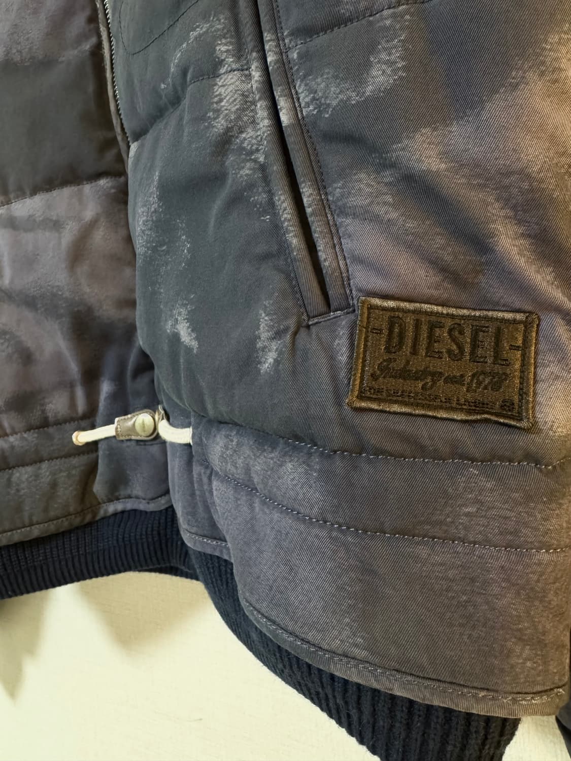 [L]Diesel 디젤 플라이트 봄버 패딩 자켓 네이비 상품이미지3