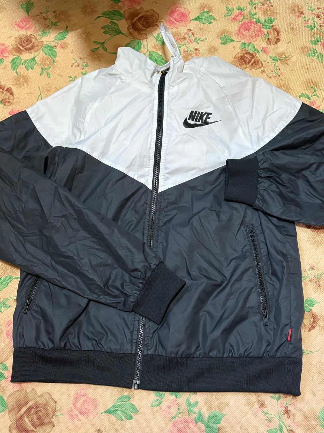 나이키 바람막이 상품이미지1