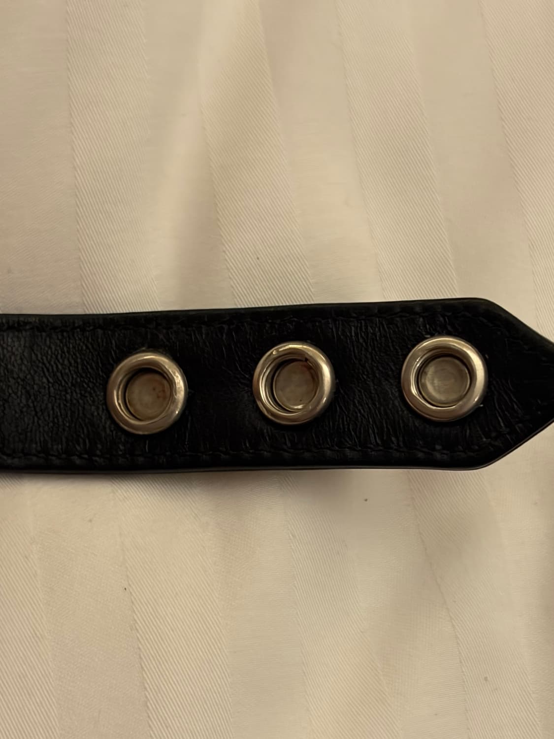 크롬하츠 3크로스 가죽팔찌 레더팔찌 상품이미지2