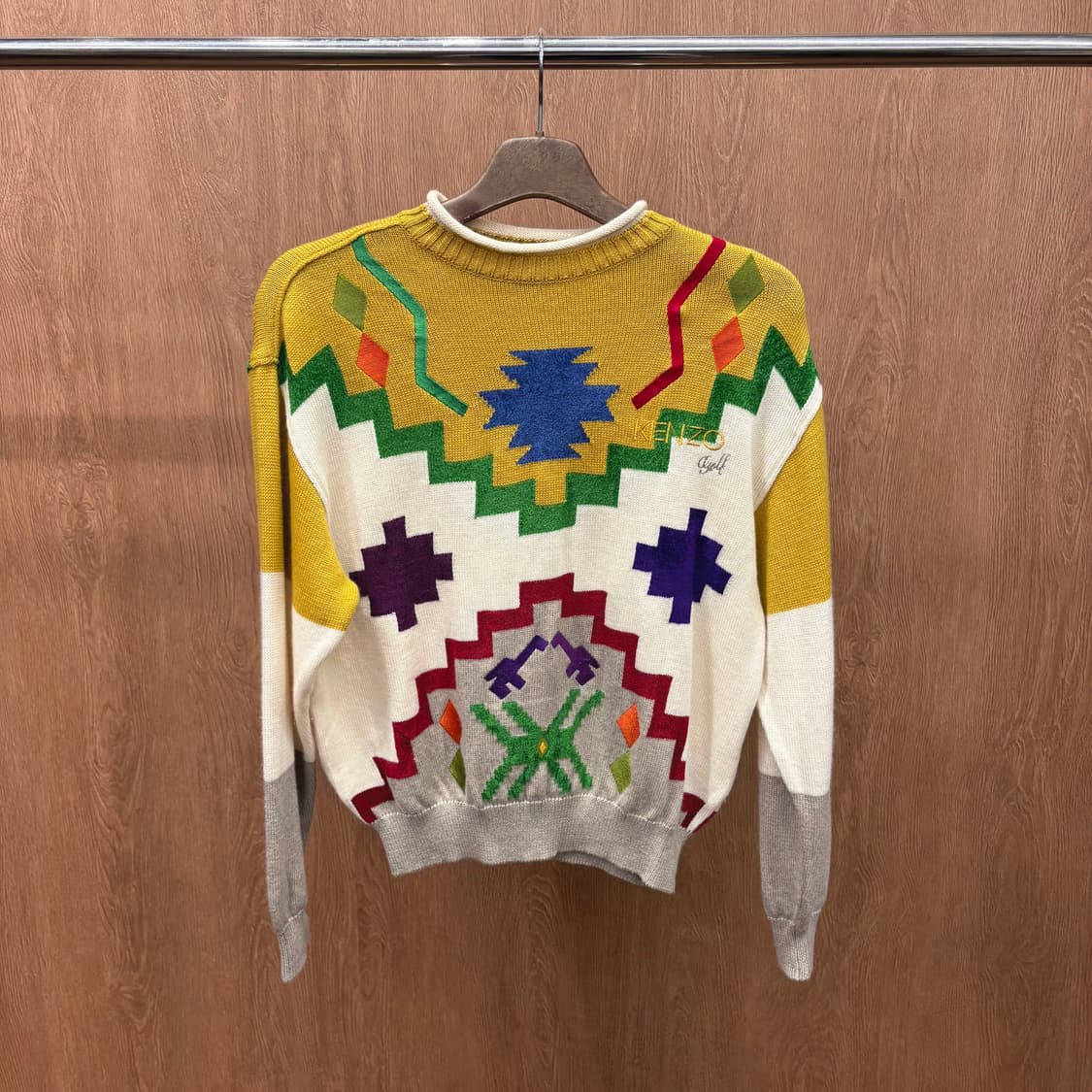 겐조 골프 크루넥 긴팔 울 니트 스웨터 기하학 패턴 시보리 디테일 옐로우 상품이미지2