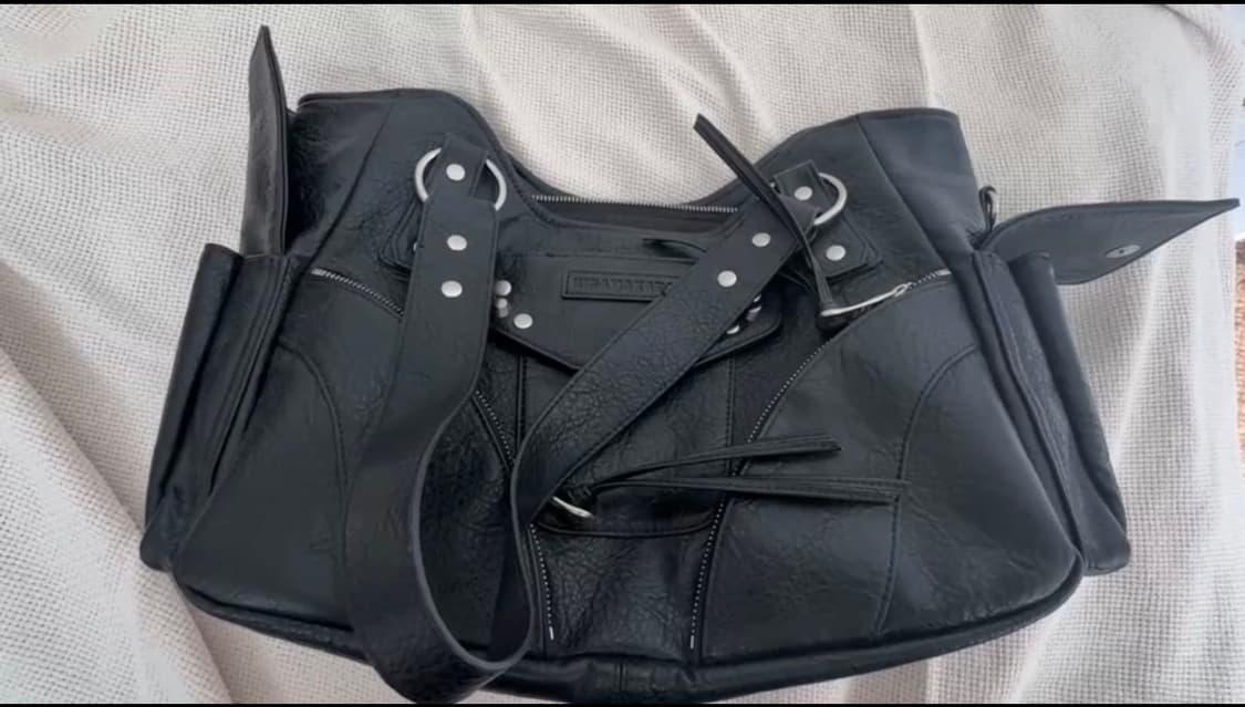 이우가마카라스 스터드 숄더백 상품이미지3