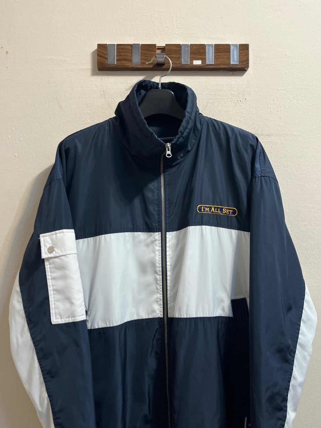 로맨틱크라운 올드스쿨 배색 윈드브레이커 자켓 (341) 상품이미지2