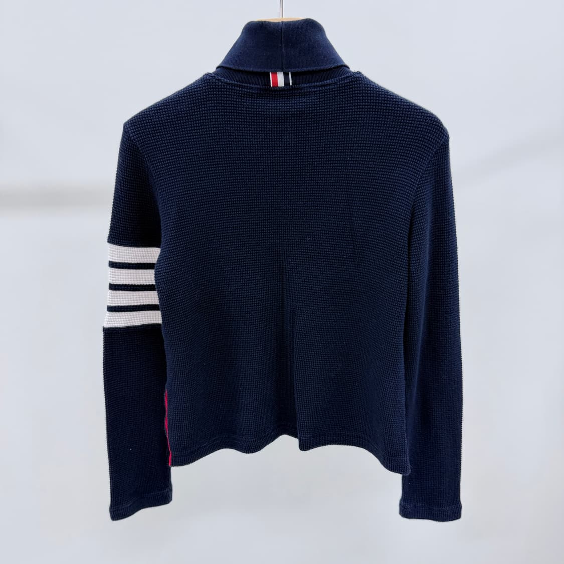 [S+급/36] 톰브라운 터틀넥 목폴라 여성 니트 네이비 상품이미지5