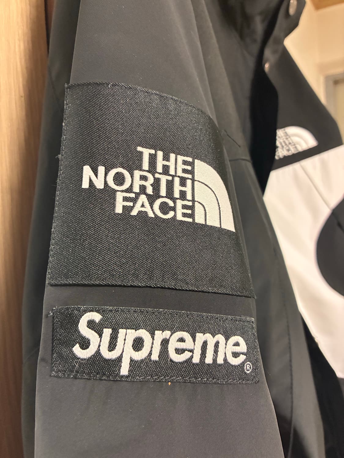 슈프림x노스페이스 s로고마운틴자켓 -20FW 상품이미지5