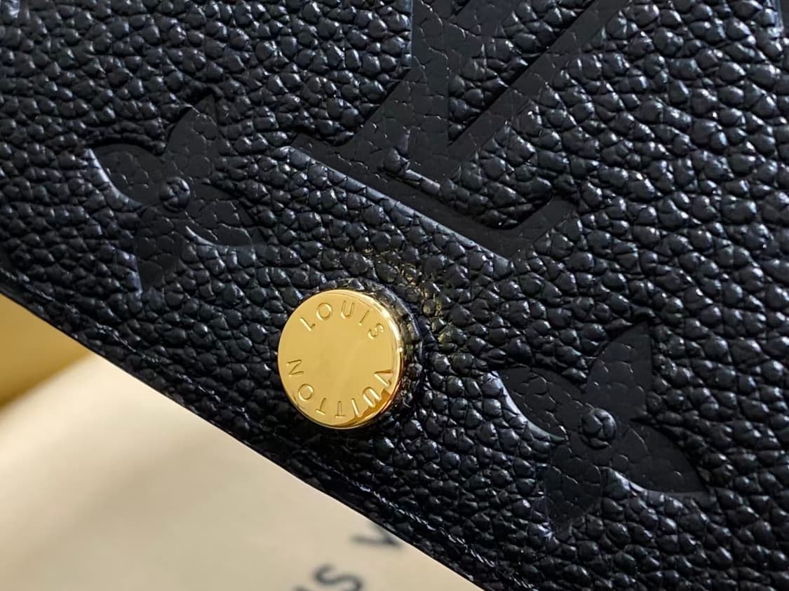 루이비통 비즈니스 카드 홀더 모노그램 엠보스 레더 블랙 상품이미지7