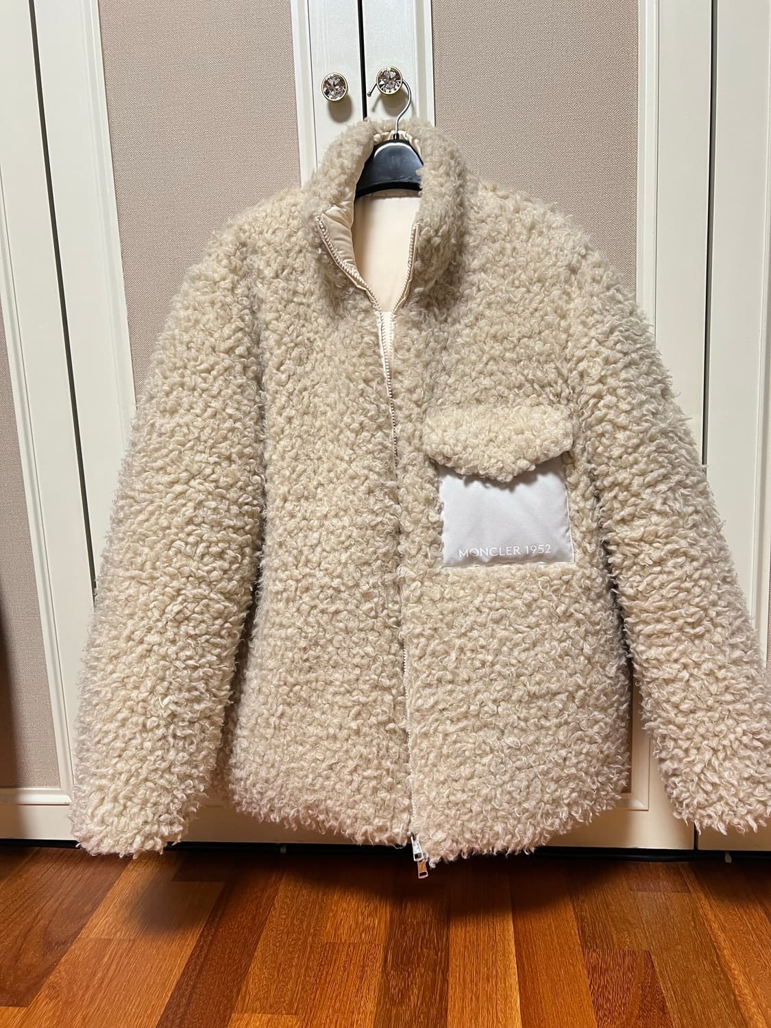 몽클레어 리버시블 1952 양털 패딩 (🔥톰포드 아우터 교환 적극 환영 상품이미지2