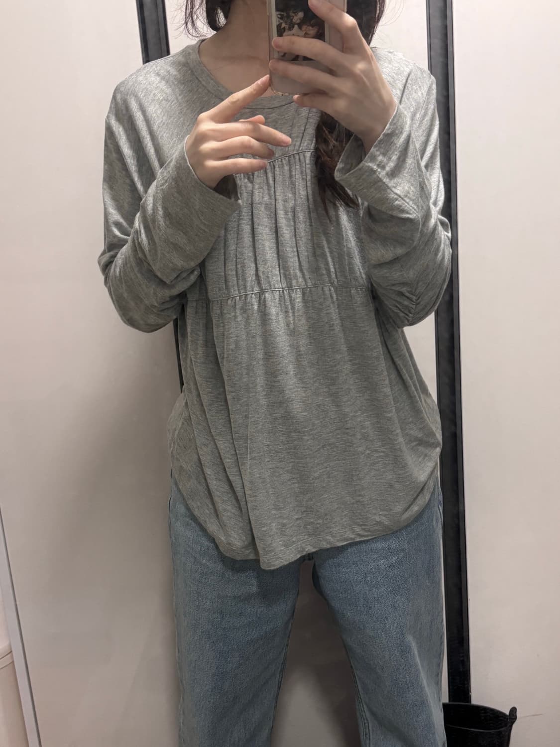 다이애그널 셔링 긴팔 티셔츠 그레이 상품이미지3