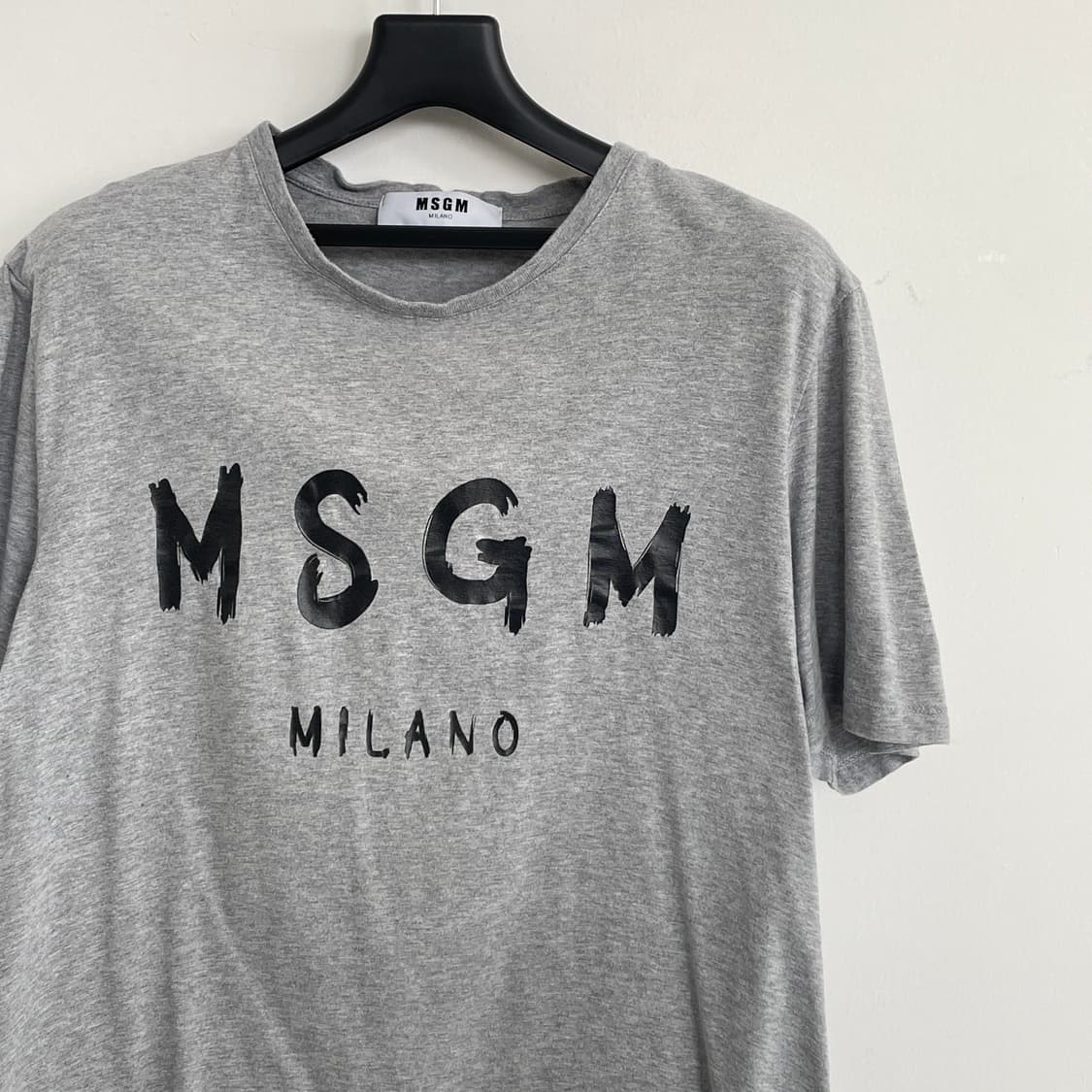 MSGM 공용 L,77 밀라노 로고 그레이 반팔 티셔츠 상품이미지2
