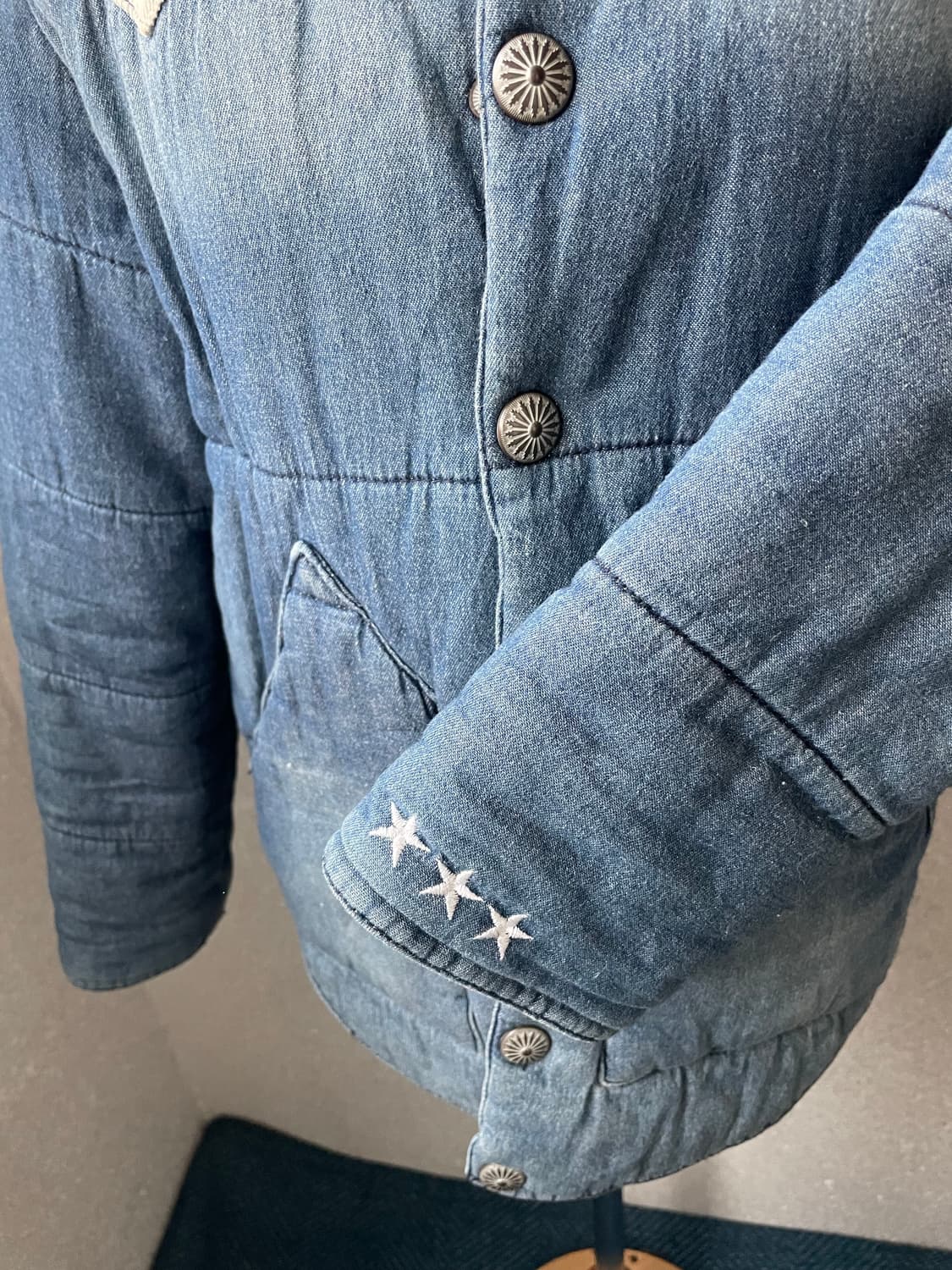 콘초 디테일 패딩 상품이미지5