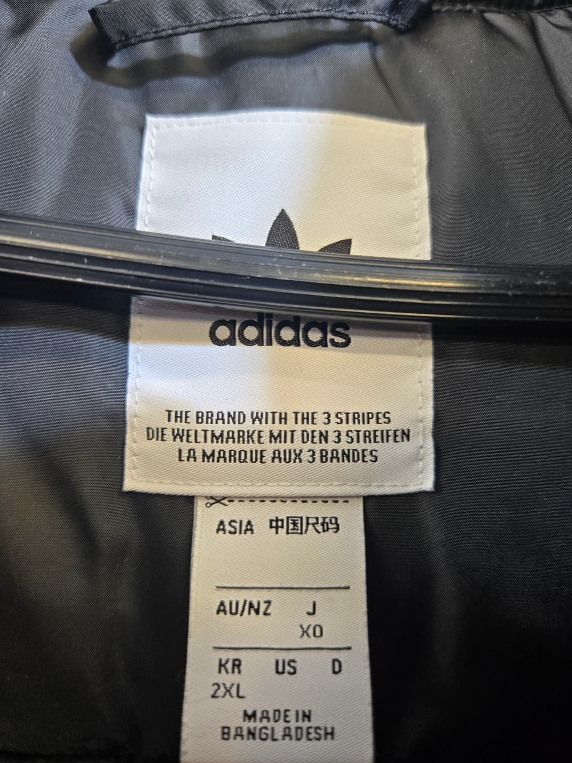 아디다스 삼선 패딩 조끼 블랙 상품이미지4