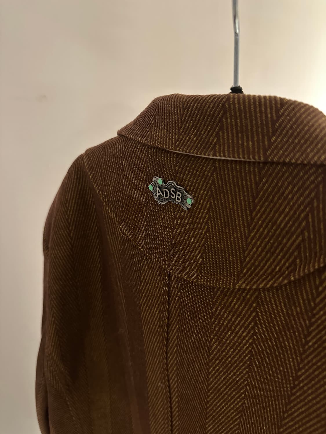 앤더슨벨 - 매기 로우컷 헤링본 자켓 상품이미지6