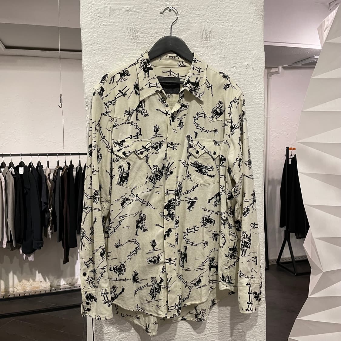 더 레터스 웨스턴 그래픽 셔츠 상품이미지1