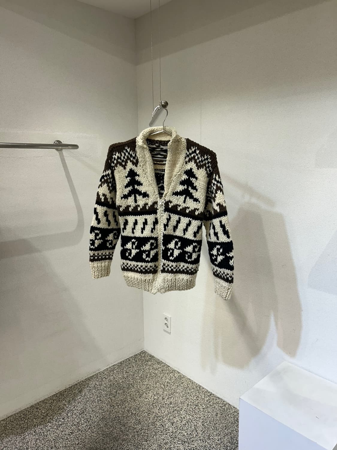 코위찬 빈티지 핸드메이드 니트집업 상품이미지1