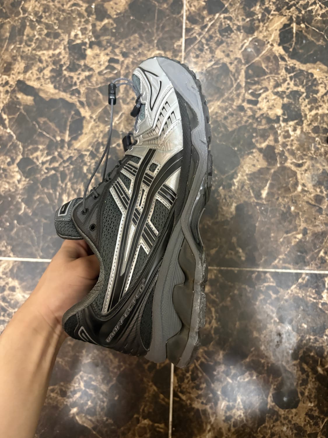 아식스 x 언어펙티드 젤카야노 14 실버문 상품이미지2