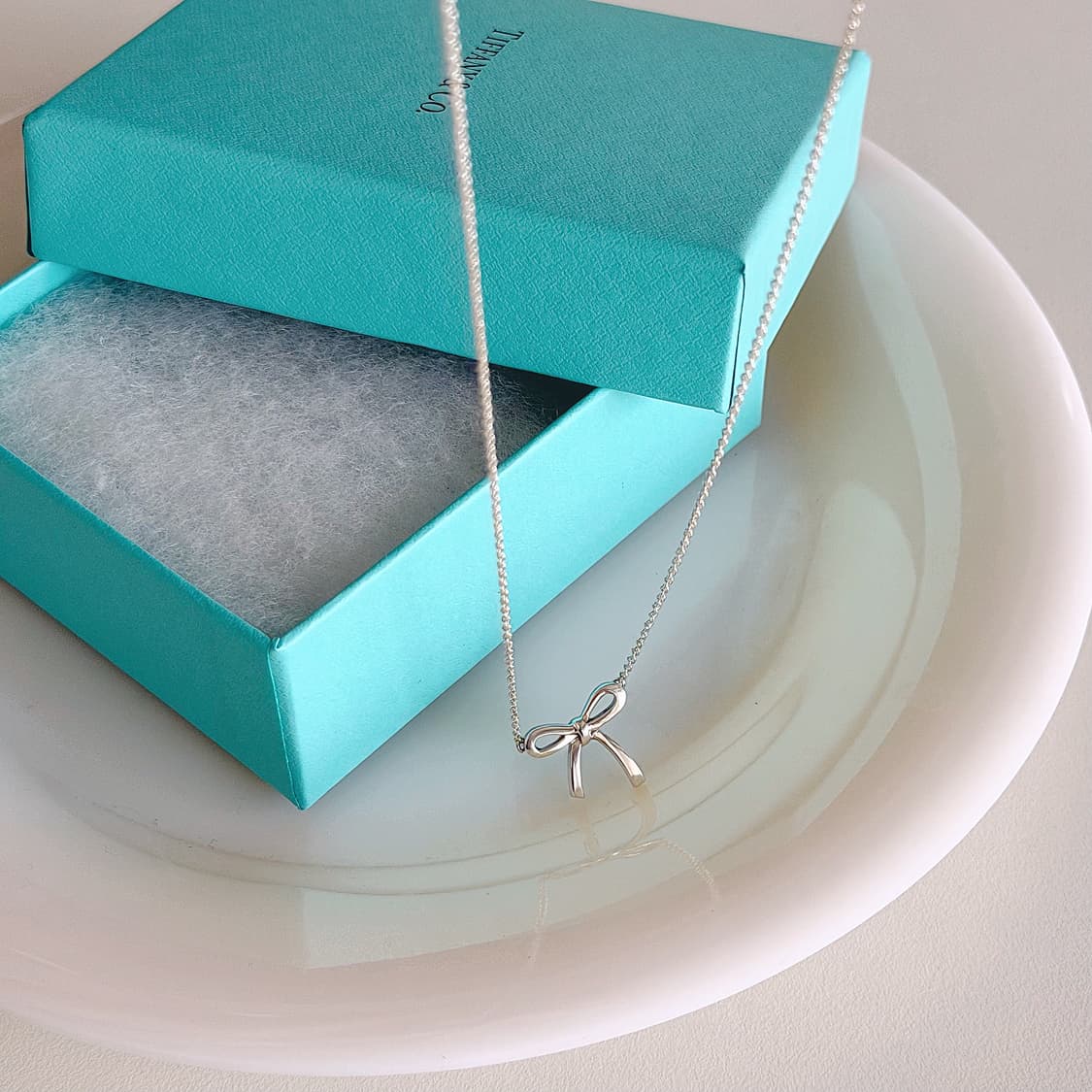 티파니 앤코 신슬기 리본 목걸이 상품이미지2