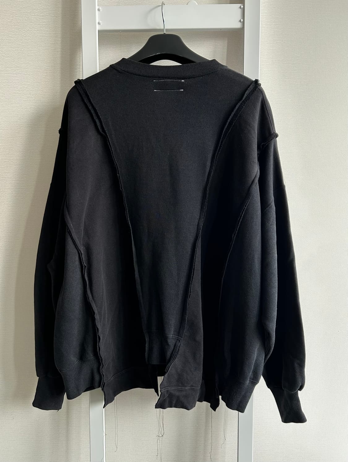 디스커버드 맨투맨 상품이미지4