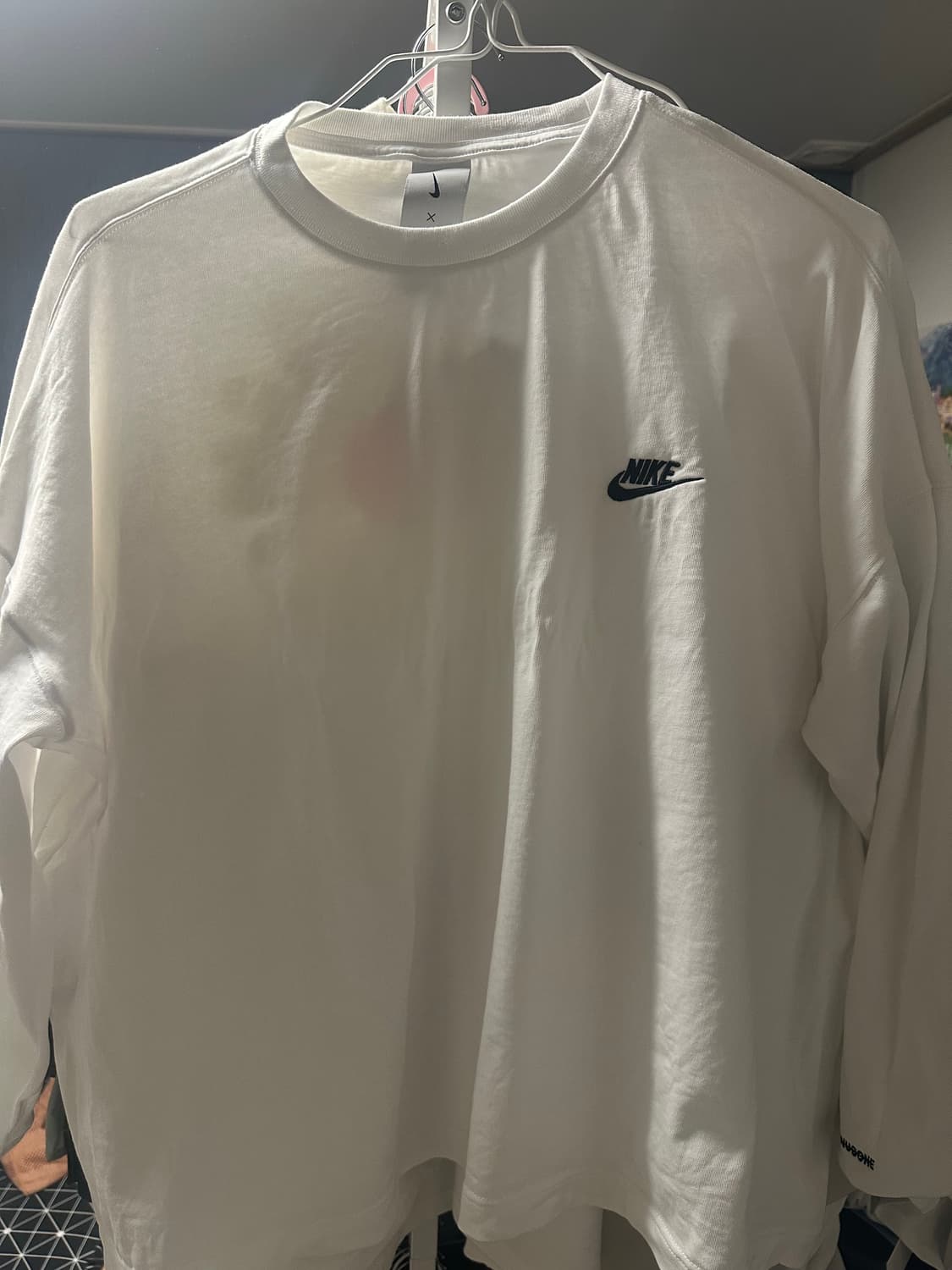 나이키 피마원 DR0098-100 긴팔 흰티 L 판매합니다 상품이미지1