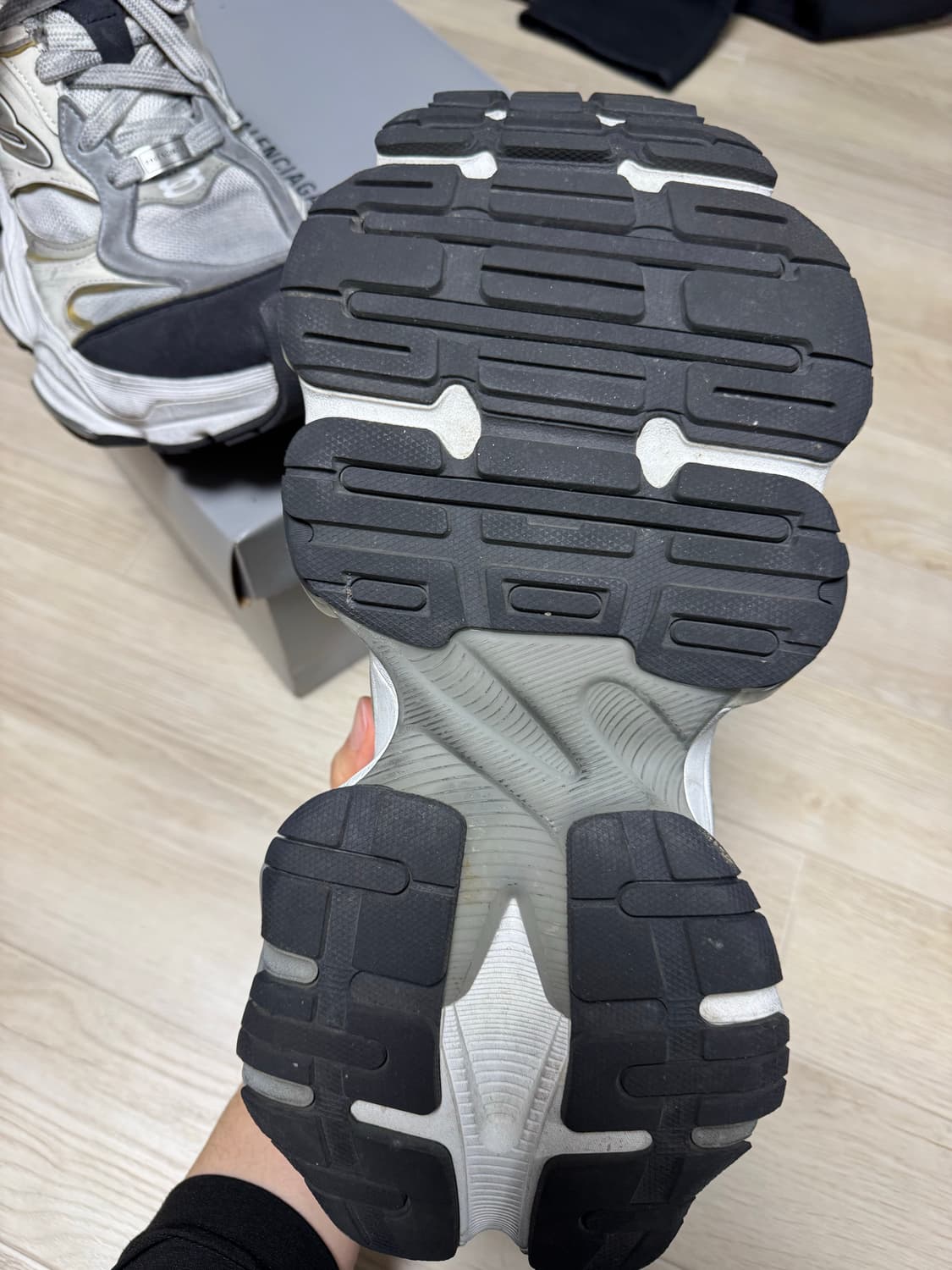 발렌시아가 카고스니커즈 44 상품이미지6